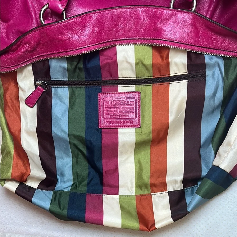 RARE COACH POPPY ROCKER LEGACY Leather Bag with long strap & charm - Picture 2 of 15